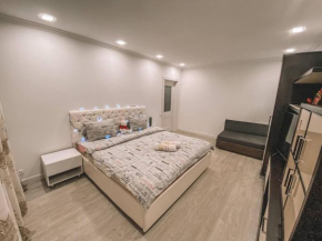 Sunny Luxury Apartment